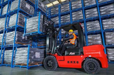 構建雙循環(huán)背景下的商貿(mào)物流新格局--廈門市湖里區(qū)商貿(mào)物流業(yè)一線觀察