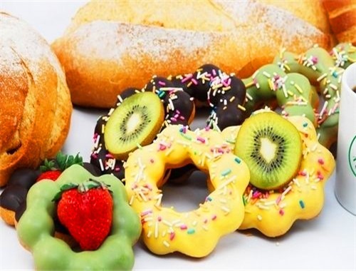 糖巢量販零食 品牌優(yōu)勢(shì)顯著，廈門商貿(mào)背景下的創(chuàng)富選擇